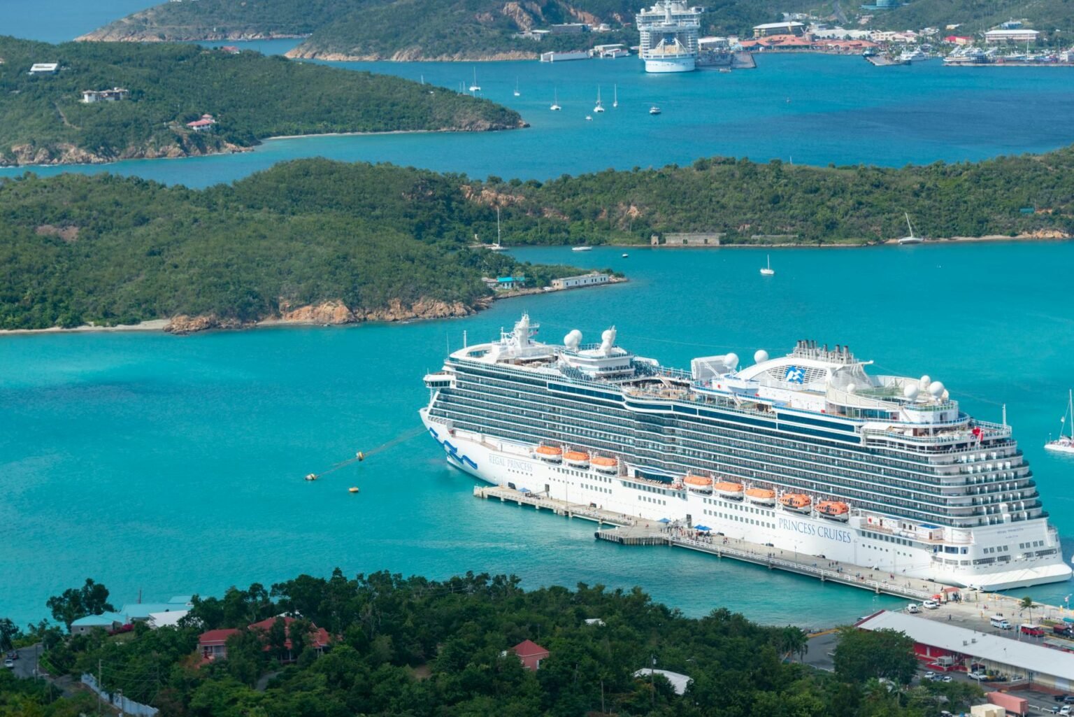 Stunning Top 10 Caribbean Cruise Itineraries with Affordable Private Islands